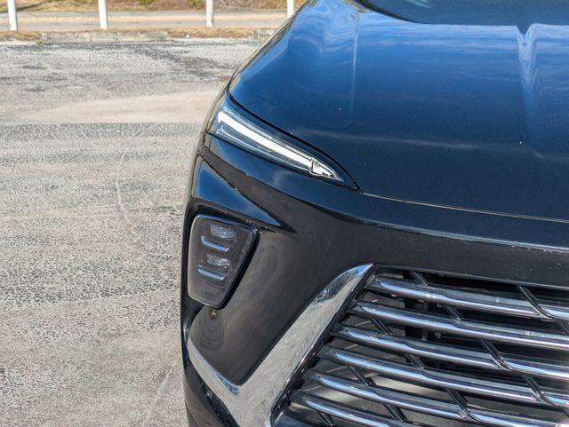 used 2025 Buick Enclave car, priced at $34,999