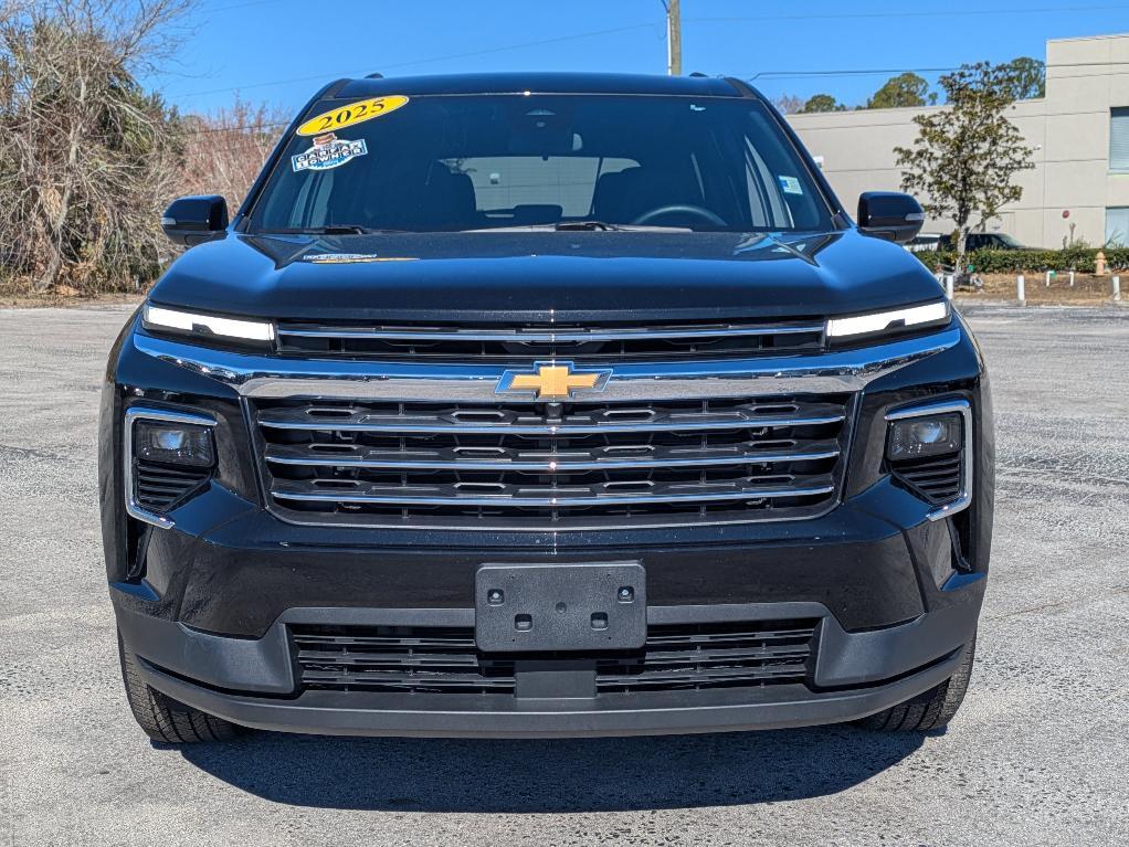 used 2025 Chevrolet Traverse car, priced at $34,746