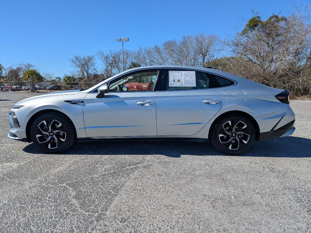 used 2025 Hyundai Sonata car, priced at $20,199