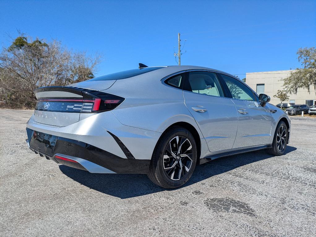 used 2025 Hyundai Sonata car, priced at $20,199