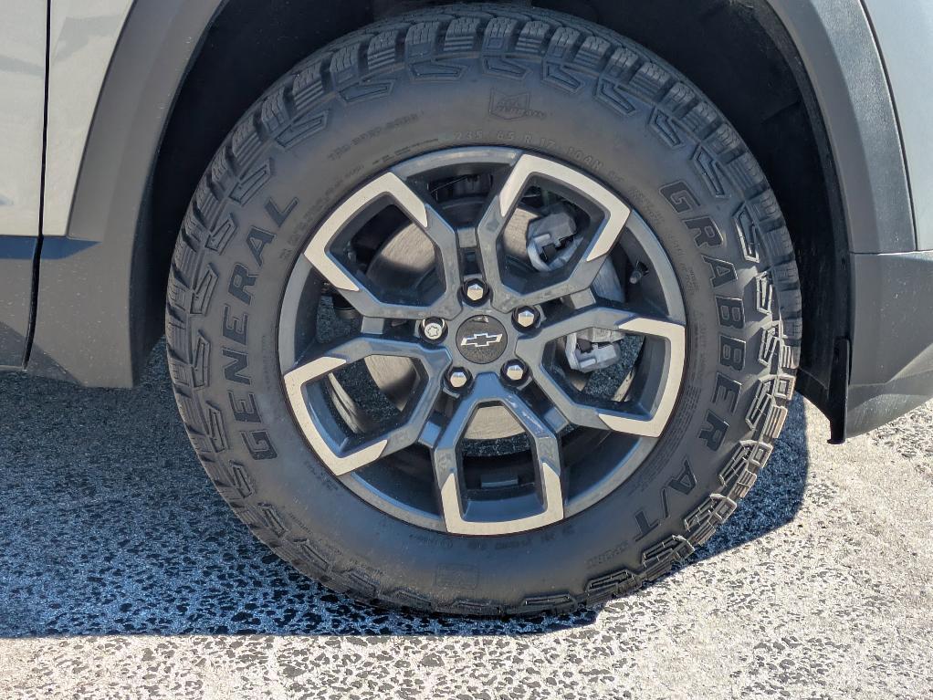 new 2026 Chevrolet Equinox car, priced at $39,109