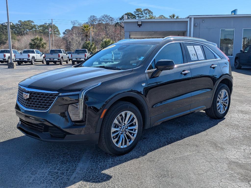used 2025 Cadillac XT4 car, priced at $31,599