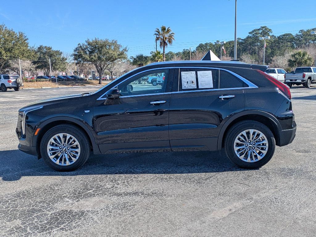 used 2025 Cadillac XT4 car, priced at $31,599