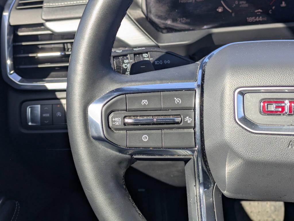 used 2025 GMC Acadia car, priced at $32,599