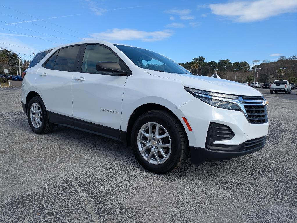 used 2024 Chevrolet Equinox car, priced at $18,995
