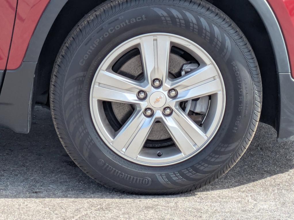 used 2022 Chevrolet Trax car, priced at $15,999