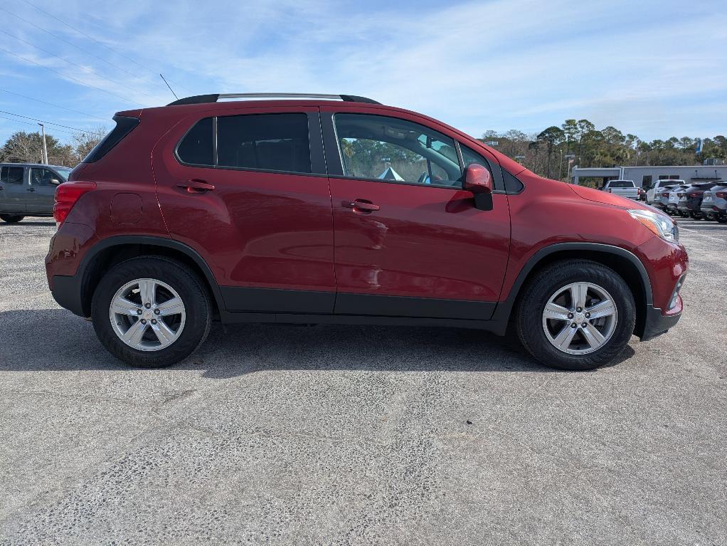 used 2022 Chevrolet Trax car, priced at $15,999