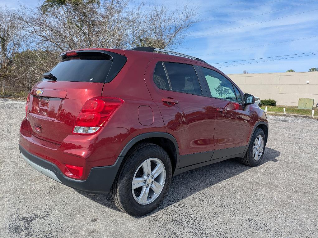 used 2022 Chevrolet Trax car, priced at $15,999