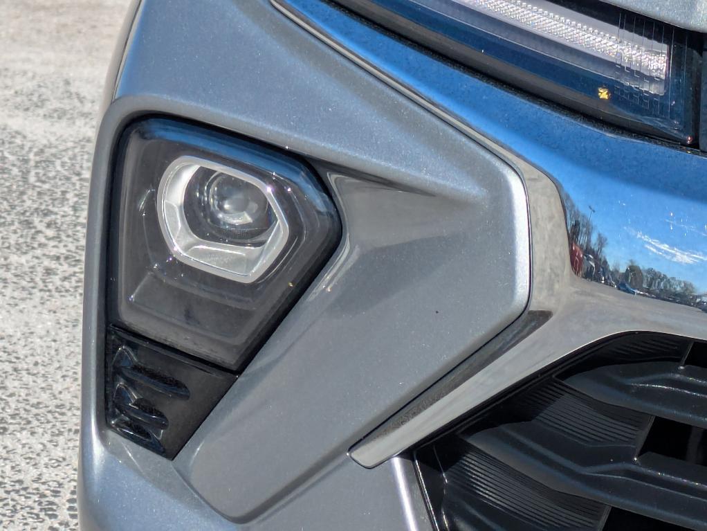 used 2025 Chevrolet TrailBlazer car, priced at $21,599