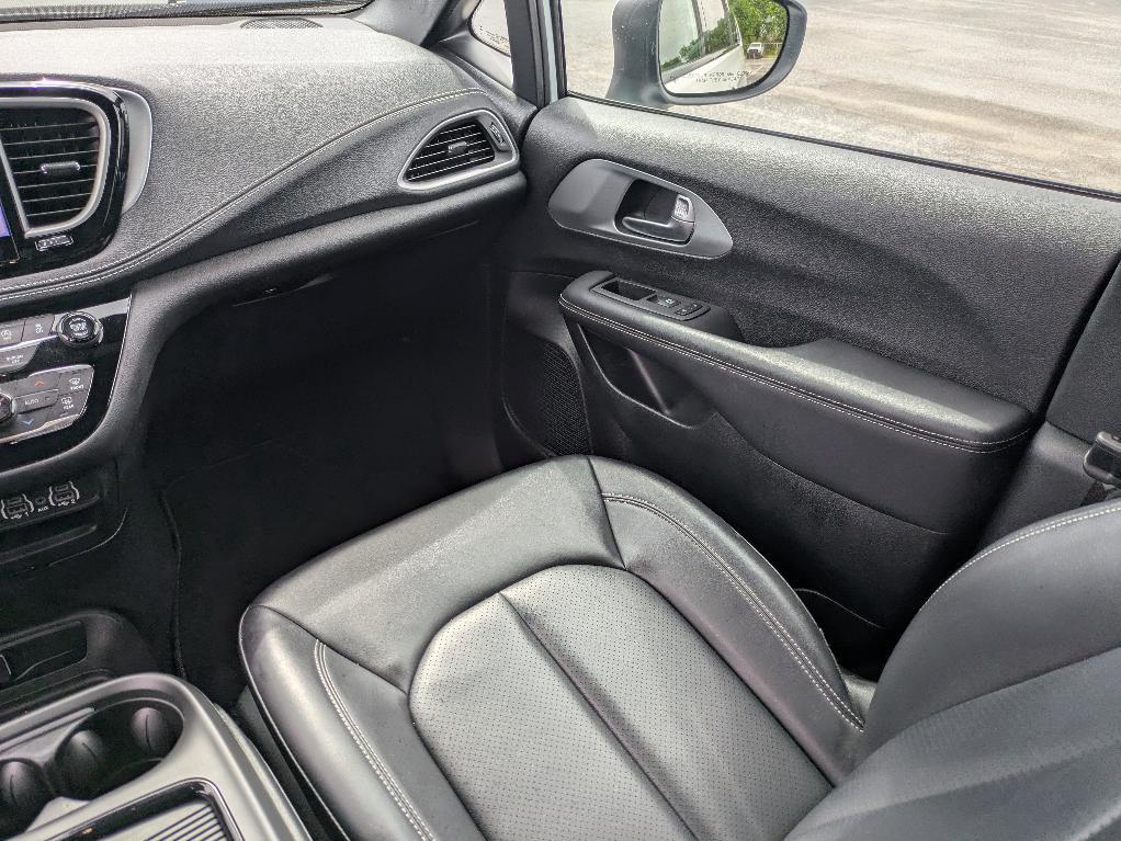 used 2023 Chrysler Pacifica car, priced at $29,995