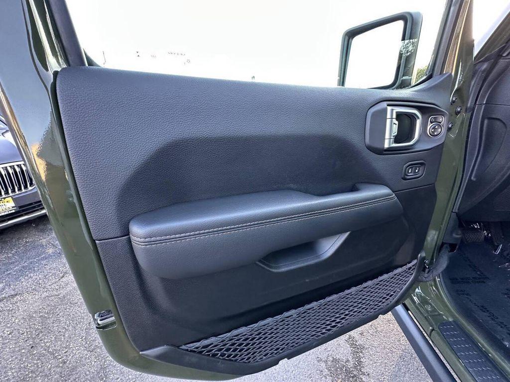 used 2022 Jeep Wrangler Unlimited car, priced at $53,995