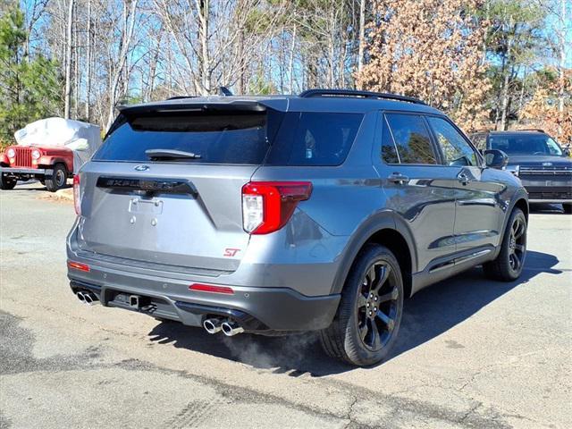 used 2023 Ford Explorer car, priced at $41,948