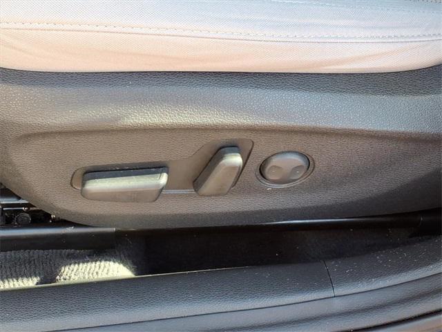 used 2019 Hyundai Sonata car, priced at $14,037