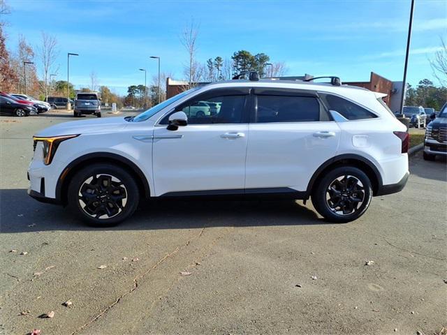 used 2025 Kia Sorento car, priced at $32,570