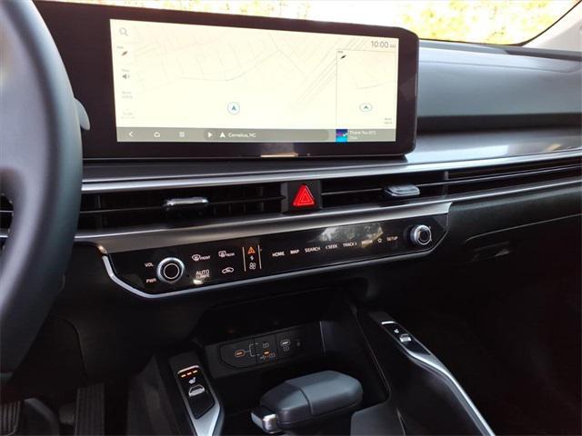 used 2025 Kia Sorento car, priced at $32,570