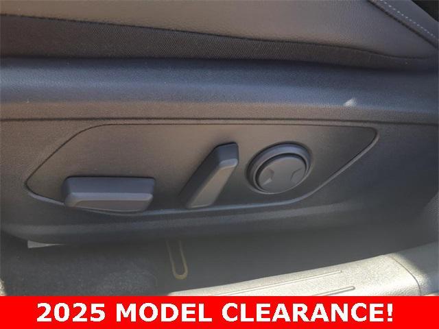 new 2025 Hyundai Elantra car, priced at $27,528