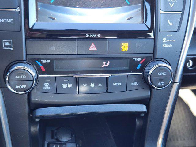 used 2017 Toyota Camry Hybrid car, priced at $20,356