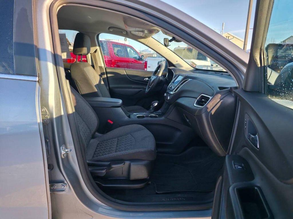 used 2023 Chevrolet Equinox car, priced at $23,300