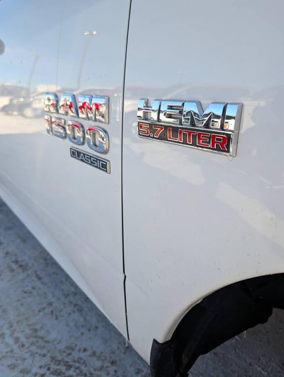 used 2022 Ram 1500 Classic car, priced at $31,999