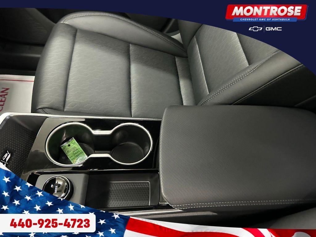 new 2026 Chevrolet Equinox car, priced at $32,500