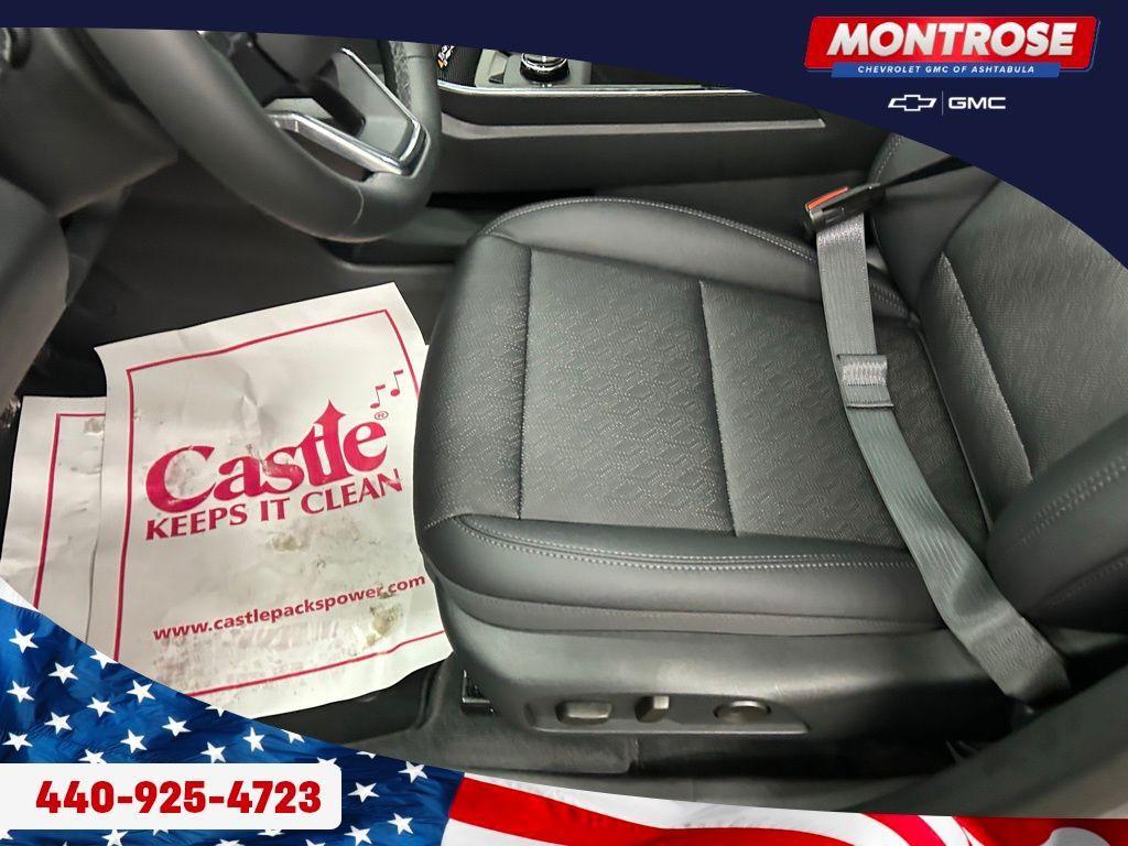 new 2026 Chevrolet Equinox car, priced at $32,500