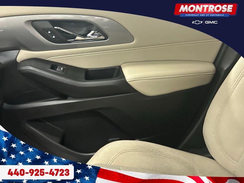 used 2023 Chevrolet Traverse car, priced at $26,499