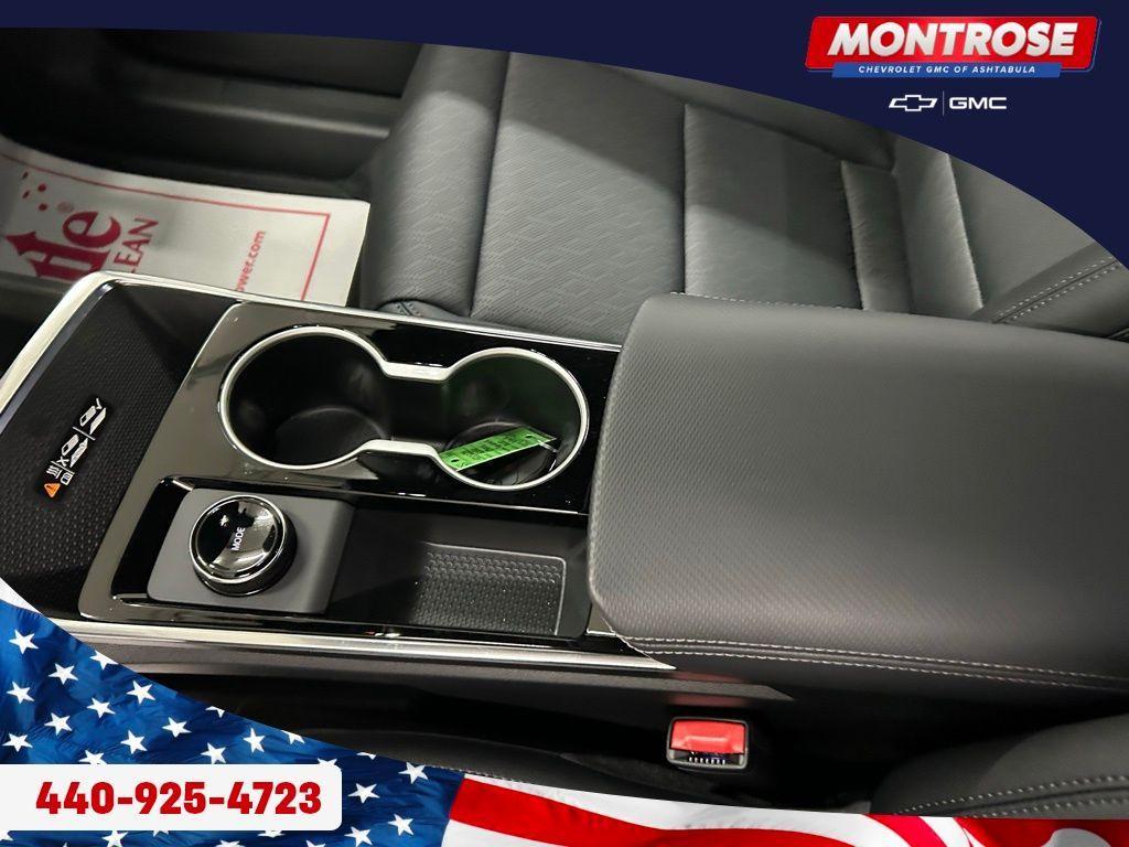 new 2026 Chevrolet Equinox car, priced at $32,499