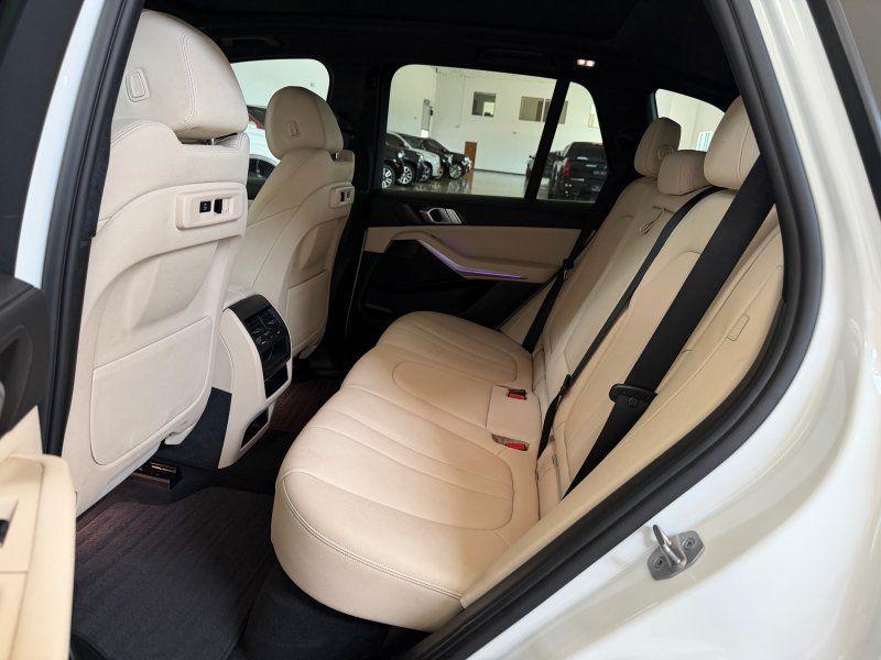 BMW X5 view 17