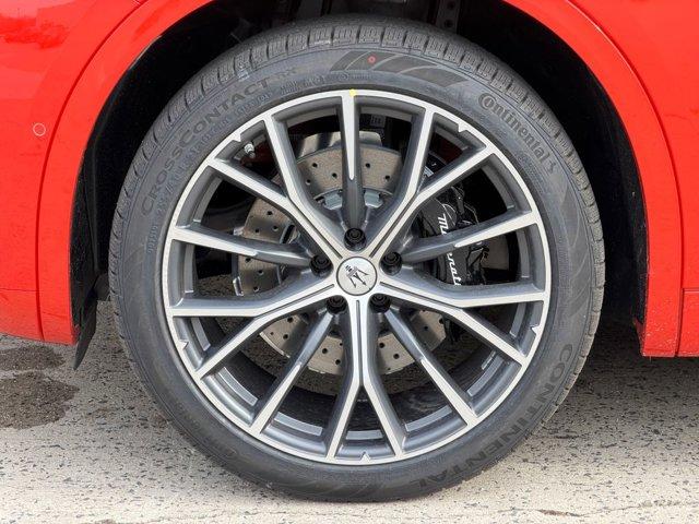 new 2026 Maserati Grecale car