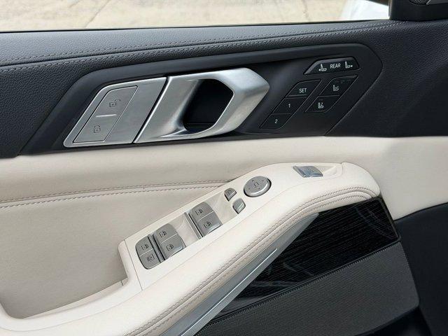 used 2021 BMW X7 car, priced at $33,997