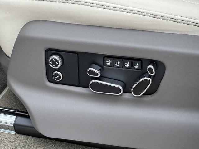 new 2024 Bentley Bentayga EWB car, priced at $265,000