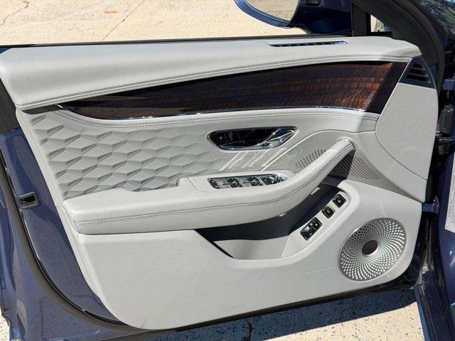 new 2025 Bentley Flying Spur car, priced at $289,000