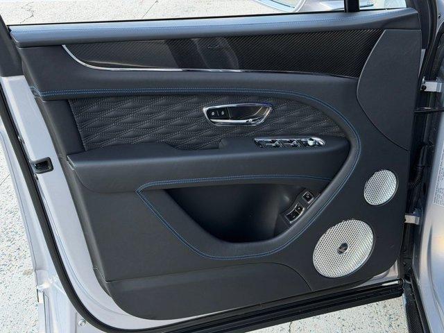 new 2025 Bentley Bentayga car