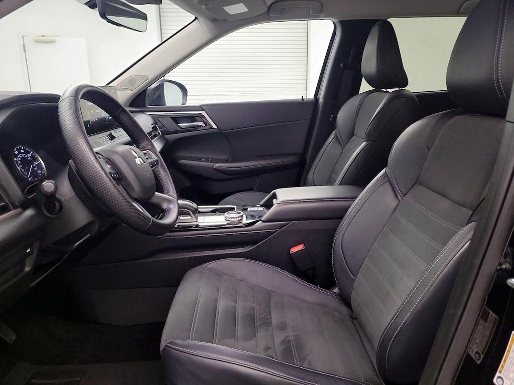 used 2025 Mitsubishi Outlander car, priced at $26,998