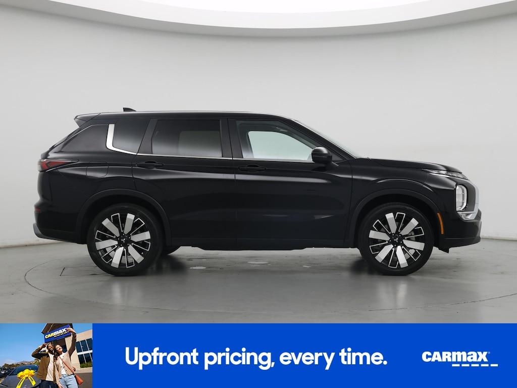 used 2025 Mitsubishi Outlander car, priced at $26,998