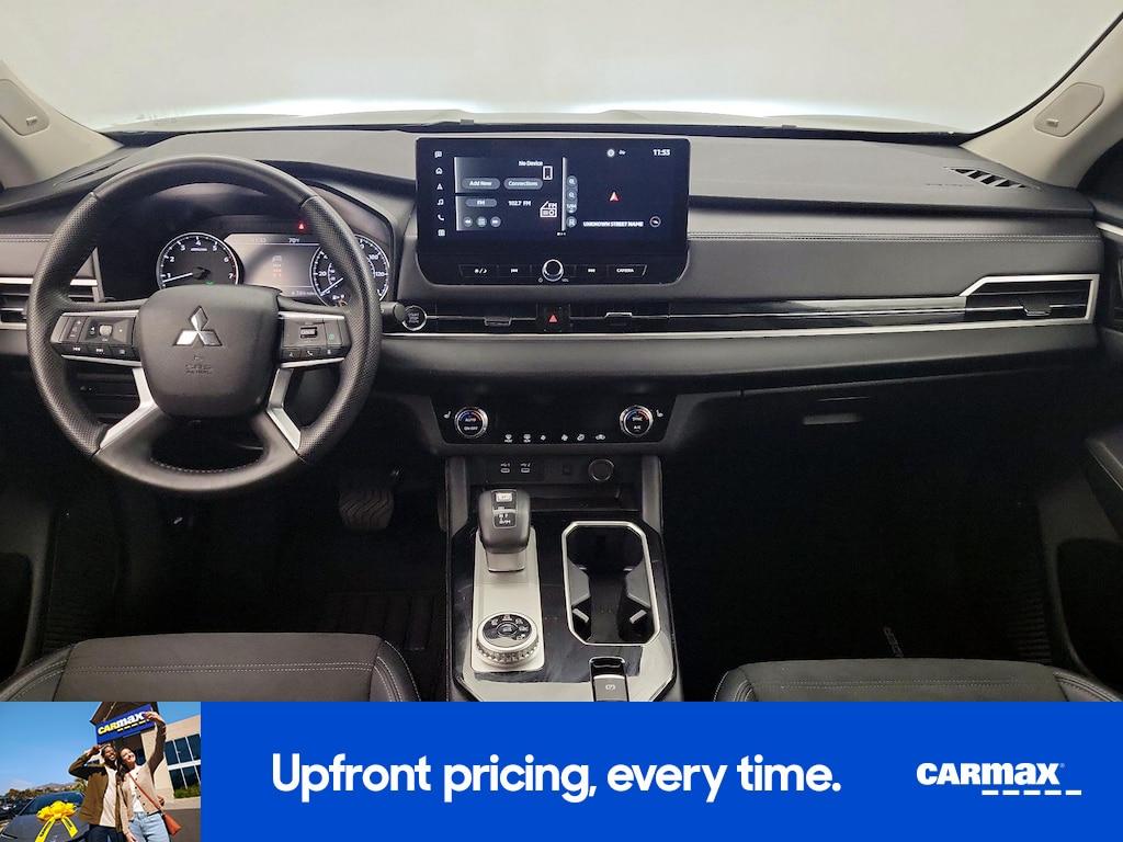 used 2025 Mitsubishi Outlander car, priced at $26,998