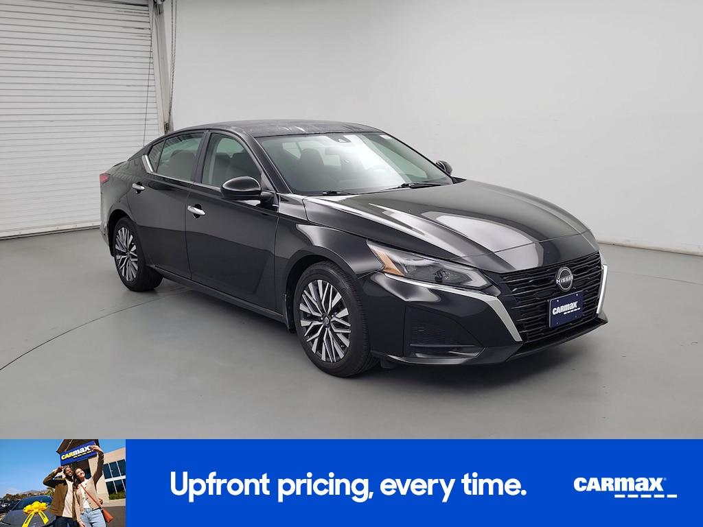 used 2023 Nissan Altima car, priced at $22,998