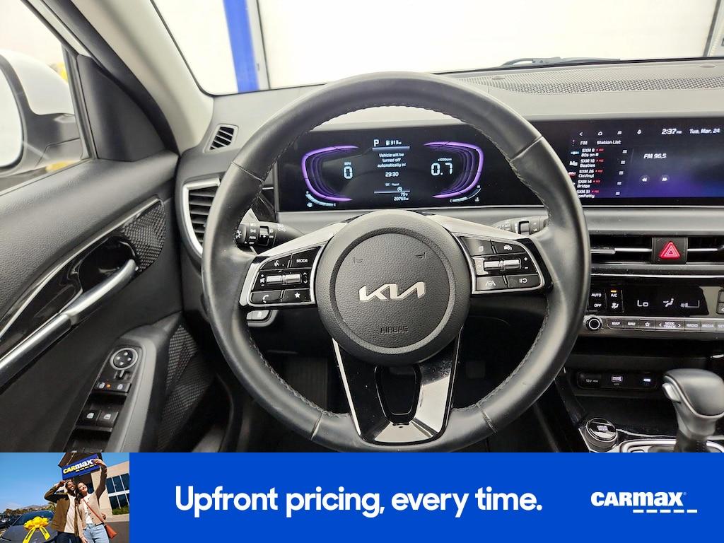 used 2025 Kia Seltos car, priced at $22,998