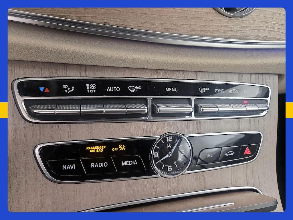 Mercedes-Benz E-Class view 21