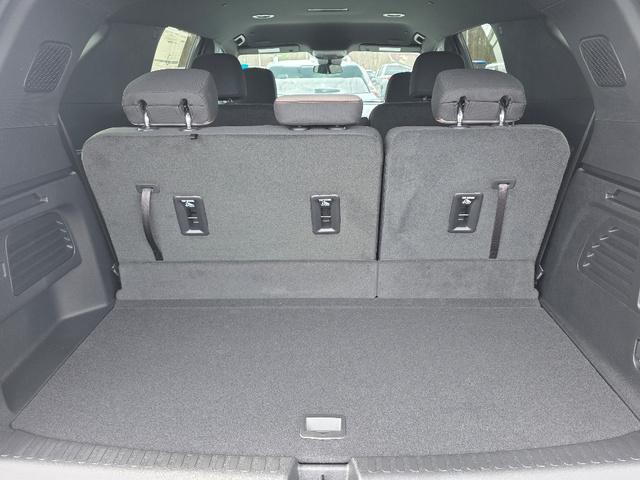 new 2025 Chevrolet Traverse car, priced at $38,988