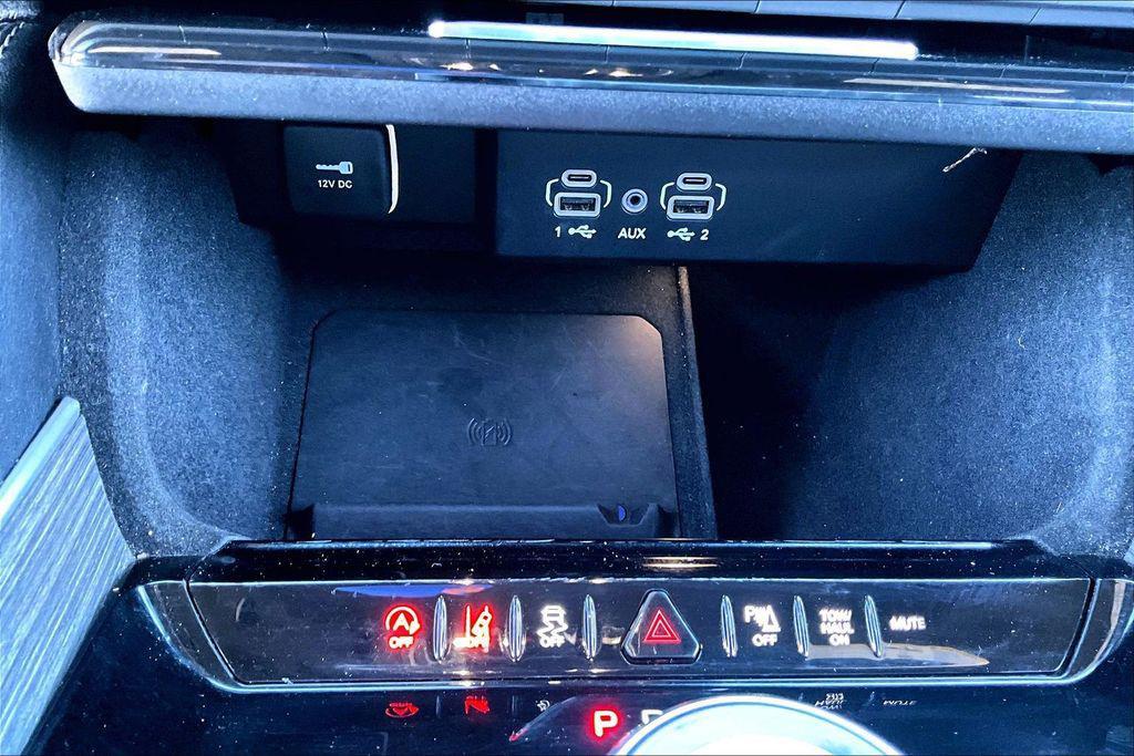 used 2024 Jeep Wagoneer L car, priced at $39,864