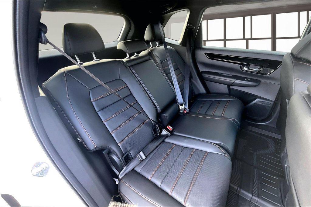 new 2026 Honda CR-V Hybrid car, priced at $44,155