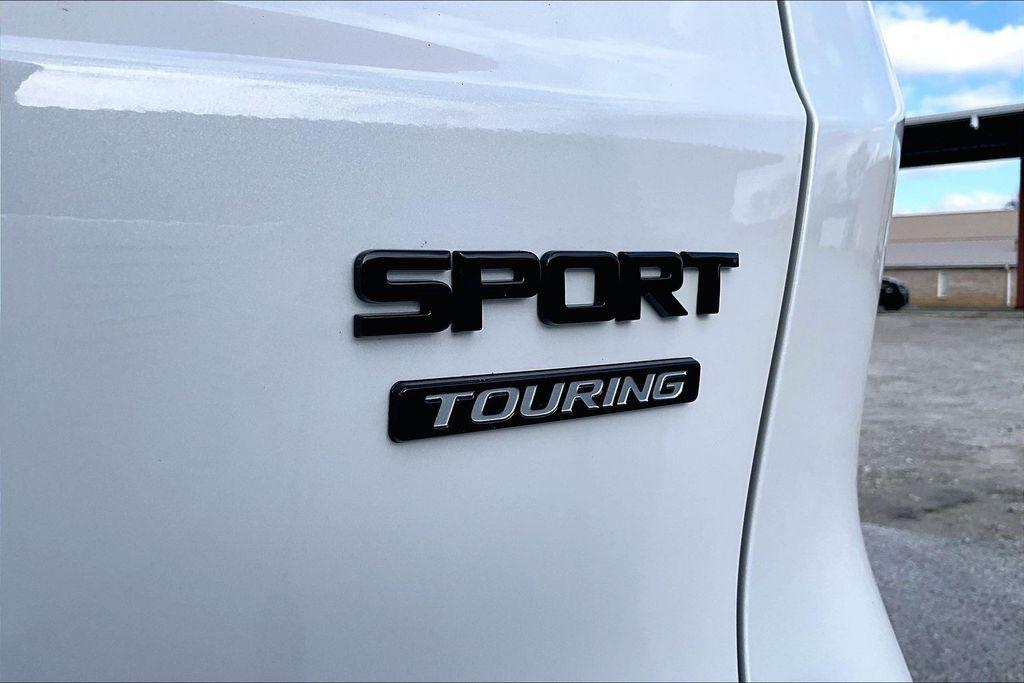 new 2026 Honda CR-V Hybrid car, priced at $44,155