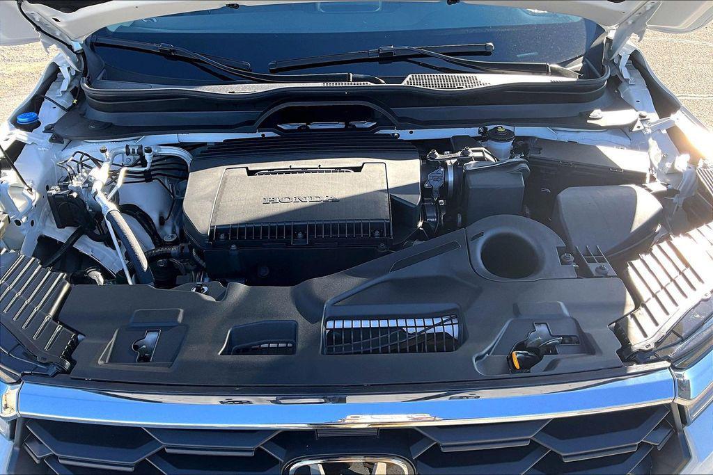 new 2025 Honda Pilot car, priced at $45,450