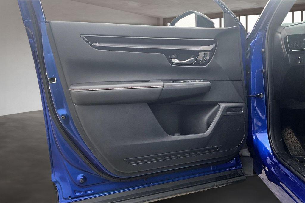 used 2024 Honda CR-V Hybrid car, priced at $31,522