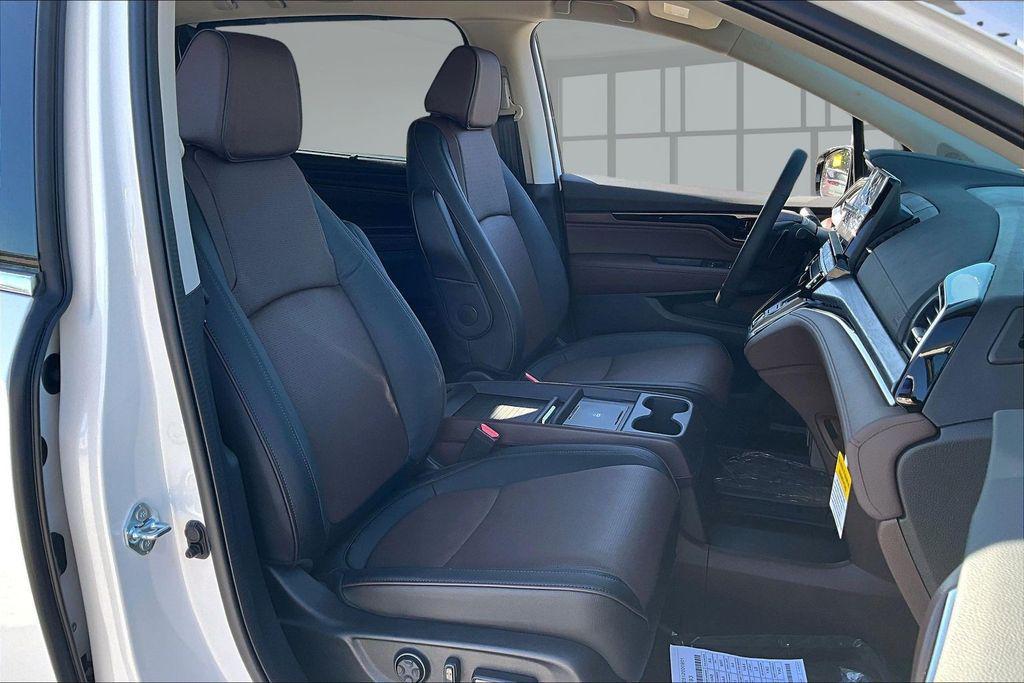 new 2026 Honda Odyssey car, priced at $53,645