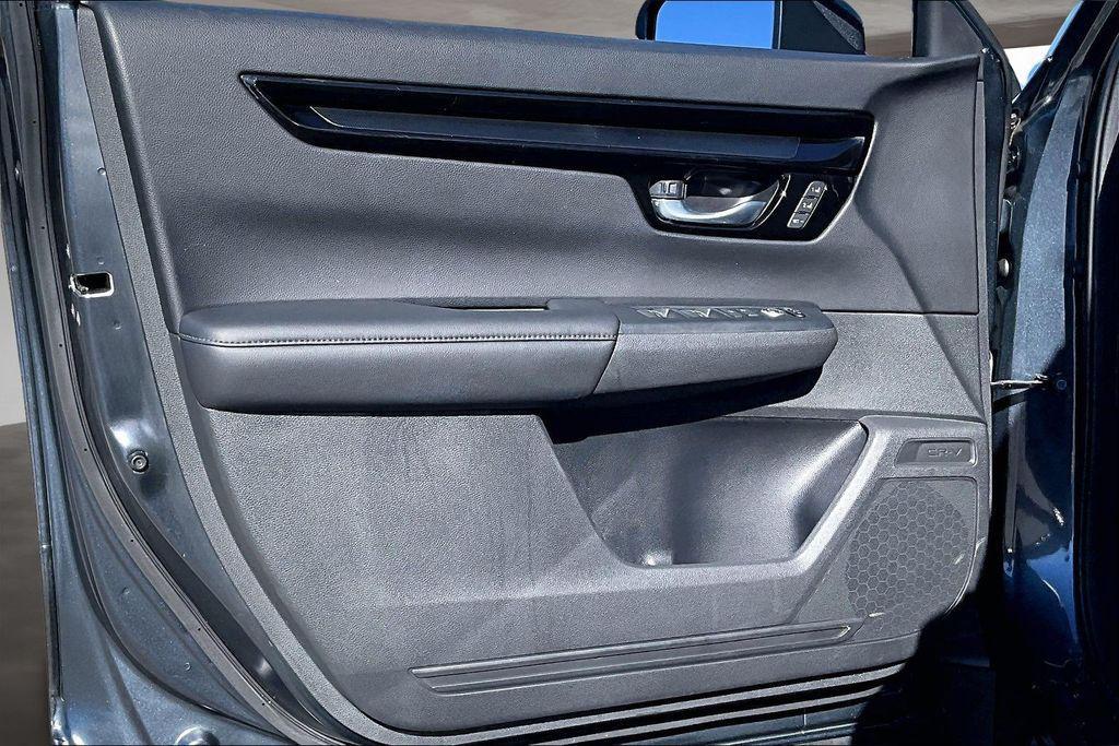 used 2023 Honda CR-V car, priced at $30,433