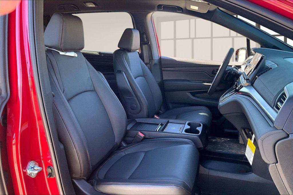 new 2026 Honda Odyssey car, priced at $45,845