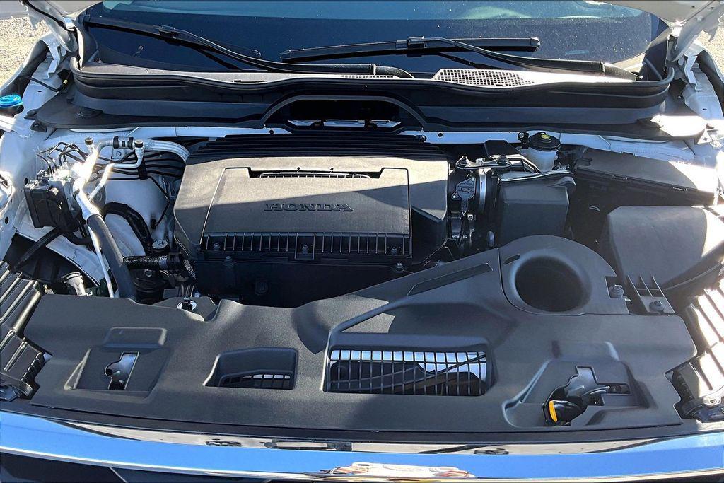 new 2025 Honda Pilot car, priced at $45,450