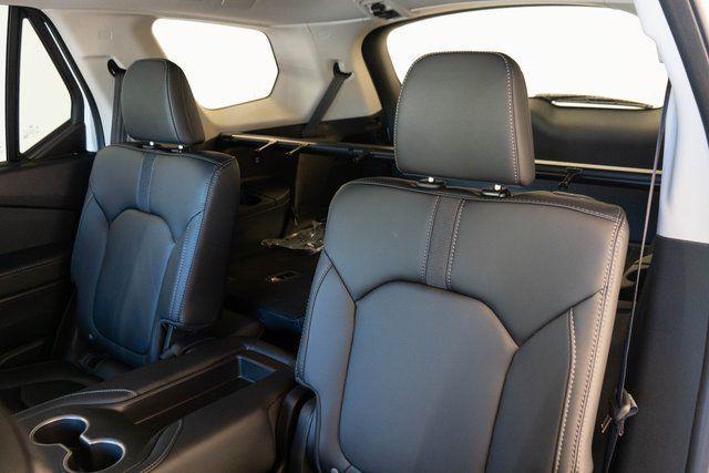 new 2025 Honda Pilot car, priced at $44,995